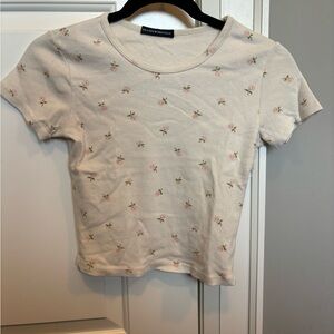 Brandy Melville Cream Floral Short Sleeve Tee